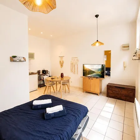Le Petit St-dizier Iii - Calme & Lumineux Apartment *